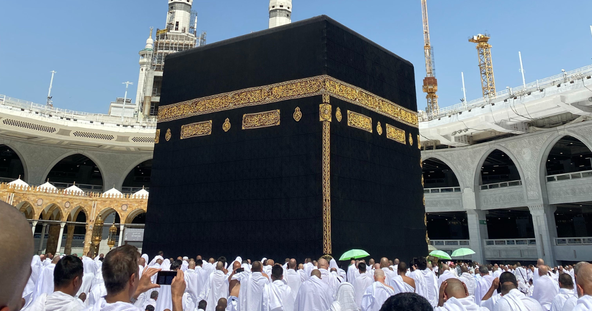 Mengapa Umrah Perlu Menggunakan Jasa Travel? 